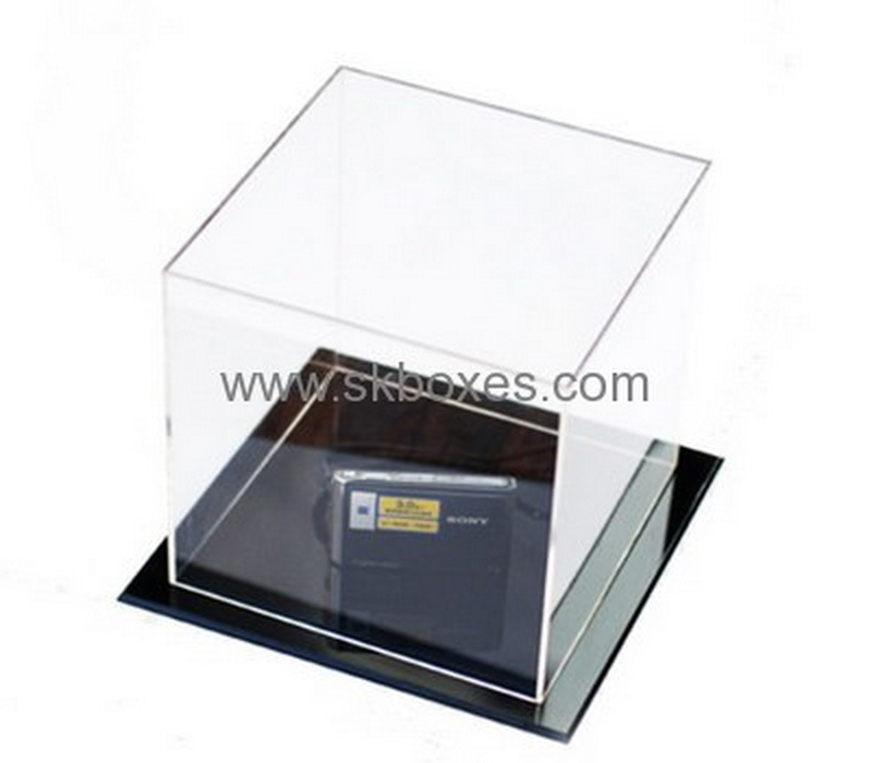 Bespoke clear acrylic display case BDC-990